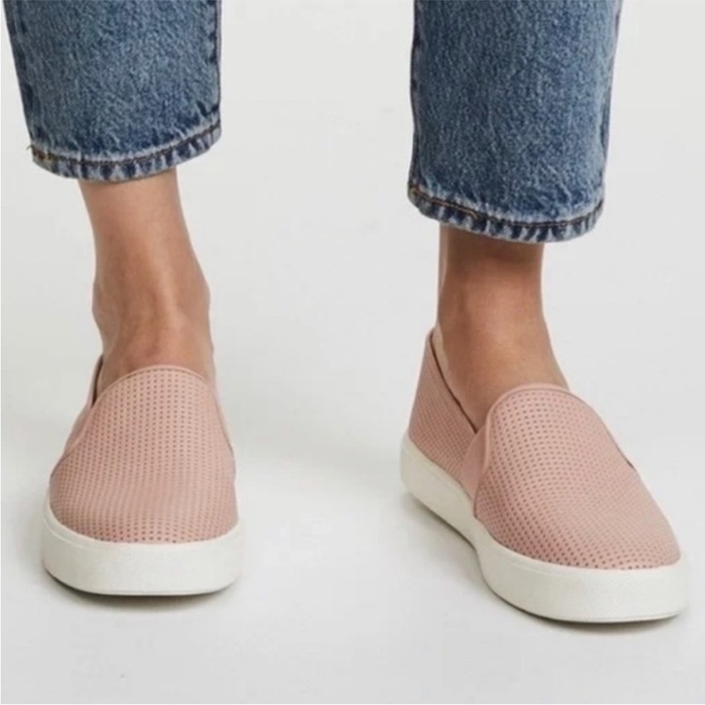 VINCE Blair Italian Leather‎ Sneaker, Rose Pink Perforated Slip On, Size 5.5 A25